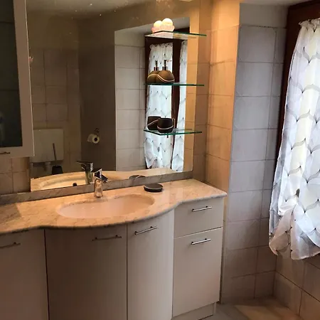 Gran's House Apartment